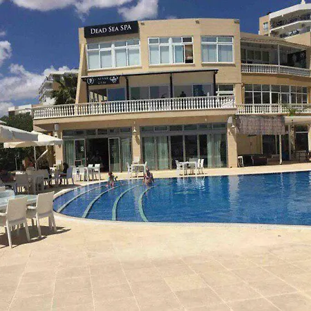 Long Beach Holiday Apartman *