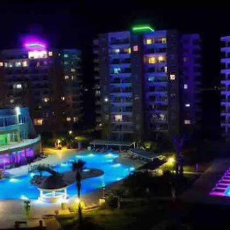 Long Beach Holiday Apartman Famaguszta