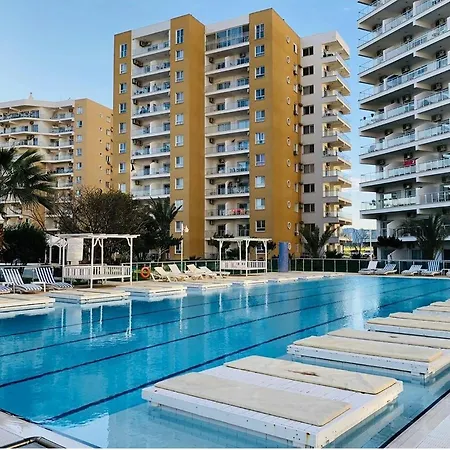 Long Beach Holiday Apartment
